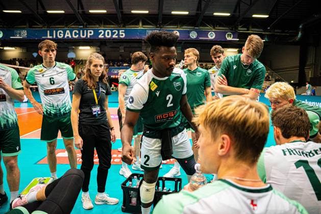 Volleyball I Men I Season 2025 2026 I Volleyball Bundesliga Ligacup I FT1844 Freiburg HELIOS Grizzlys Giesen I 12 10 2025 FT 1844 Freiburg in time-out Copyright: xLobeca Bjorn-OlexKehmx