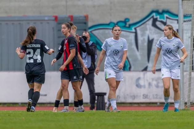 Ingolstadt, Germany 12 October 2025 2 BL Women 2025 2026 FC Ingolstadt 04 vs VfL Wolfsburg II In the picture in the Traube Goalscorer Emma Kusch FCI celebrates with her teammates after her goal for 1 1 Audi Sportpark Bayern Copyright: xFotostandx xSchäferx