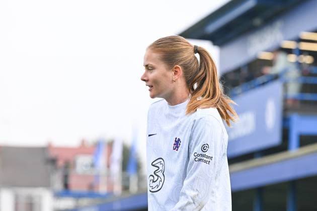 Kingston upon Thames, Eangland, October 12th 2025: Sjoeke Nusken (6 Chelsea) warming up during the Barclays Women s Super League match between Chelsea FC and Tottenham Hotspur FC at Kingsmeadow on October 12, 2025 in Kingston upon Thames, England. (Yaroslav Dunka SPP) Copyright: xYaroslavxDunkax xSPPx Sportspressphoto_SPR41323