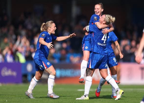 Kington Upon Thames, England, 12th October 2025. Keira Walsh (2nd R) of Chelsea celebrates after scoring the opening goal during the Chelsea Women vs Tottenham Women Barclays Women s Super League match at Kingsmeadow, Kington Upon Thames. Picture credit should read: Paul Terry Sportimage EDITORIAL USE ONLY. No use with unauthorised audio, video, data, fixture lists, club league logos or live services. Online in-match use limited to 120 images, no video emulation. No use in betting, games or single club league player publications. SPI_018_PT_Chelsea_W_Spurs_W SPI-4209-0018