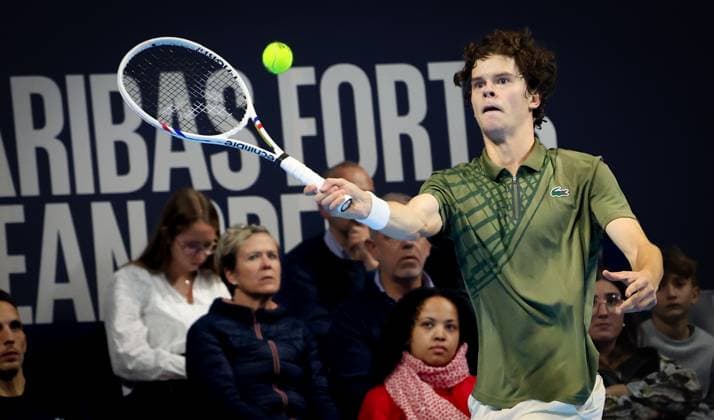 Belgian Alexander Blockx pictured in action during the European Open ATP, Tennis Herren tennis tournament in Brussels, on Sunday 12 October 2025. This year s edition of the tournament is taking place from 12 to 19 October 2025. VIRGINIExLEFOUR  x136596654x