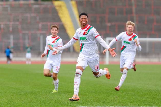 Kevin Nana 14, FC Augsburg II goal for 0 1 in the match between TSV Schwaben Augsburg v FC Augsburg II, Soccer, Men, Regionalliga Bayern, 2025 2026, Matchday 13 on 12 10 2025 in Augsburg, Rosenaustadion Bayern Germany