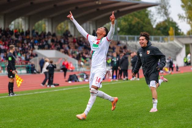 Kevin Nana 14, FC Augsburg II goal for 0 1 in the match between TSV Schwaben Augsburg v FC Augsburg II, Soccer, Men, Regionalliga Bayern, 2025 2026, Matchday 13 on 12 10 2025 in Augsburg, Rosenaustadion Bayern Germany