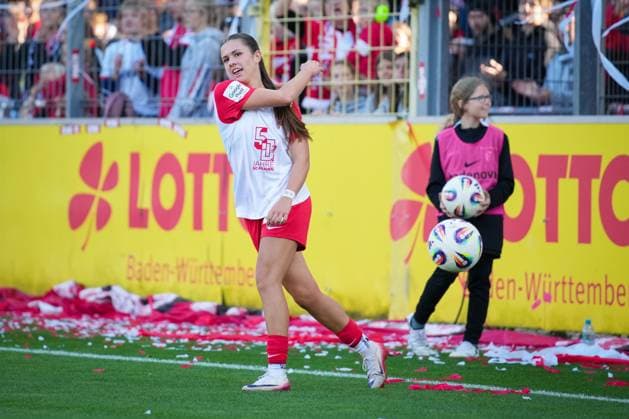 Soccer, Google Pixel Womens Bundesliga, Matchday 6, 2025 2026, SC Freiburg vs Eintracht Frankfurt, Dreisamstadion, Freiburg, Leela Egli SC Freiburg, Women 20 Freiburg Dreisamstadion Baden Württemberg Germany Copyright: xFINLEYxMÖRCHx