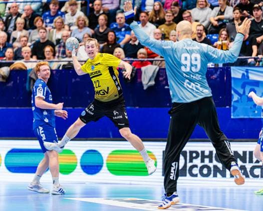 v l Nicolai Theilinger TBV Lemgo Lippe, 03 , Torben Matzken TVB Stuttgart, 22 , Urh Kastelic TBV Lemgo Lippe, 99 GER, TBV Lemgo Lippe vs TVB Stuttgart, Handball, 1 Bundesliga, Matchday 8, Season 2025 2026, 12 10 2025 GER, TBV Lemgo Lippe vs TVB Stuttgart, Handball, 1 Bundesliga, Matchday 8, Season 2025 2026, 12 10 2025 Lemgo Copyright: xEibner-Pressefoto JanxRollingerx EP_JSK