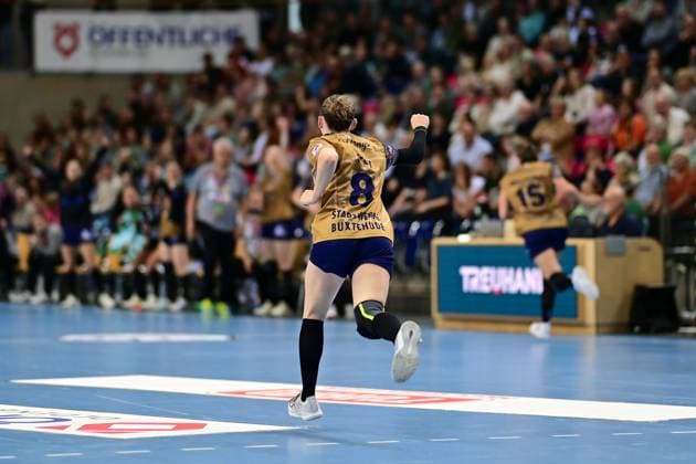 Handball I Women I Season 2025 2026 I 1 HBF I 5 Matchday I VfL Oldenburg Buxtehuder SV I 12 10 2025 Cheers, excitement, enthusiasm, euphoria, joy, happiness, cheerfulness at Lilli Frey 8, Buxtehuder Sportverein Oldenburg EWE Arena Niedersachsen Germany Copyright: xLobeca FelixxSchlikisx