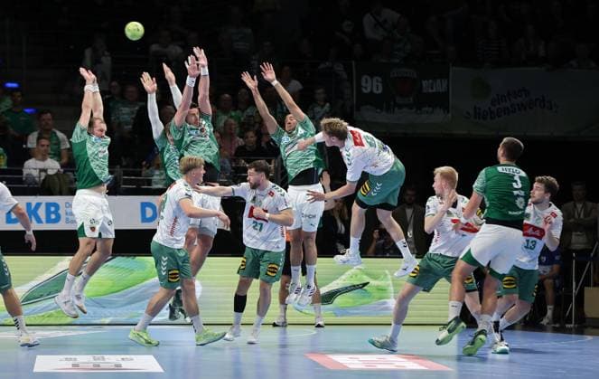 Max Darj, Mijajlo Marsenic, Aitor Arino, Morten Hempel Jensen throws duel Game scene Action Sport Handball HBL Bundesliga Men 8 Matchday Season 2025 2026 12 10 2025 Füchse Berlin vs TSV GWD Minden