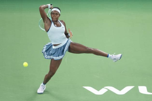 (251012) -- WUHAN, Oct. 12, 2025 -- Coco Gauff hits a return during the women s singles final between Jessica Pegula of the United States and Coco Gauff of the United States at the 2025 Wuhan Open tennis tournament in Wuhan, central China s Hubei Province, Oct. 12, 2025. ) (SP)CHINA-WUHAN-TENNIS-WUHAN OPEN-WOMEN S SINGLES (CN) XiaoxYijiu 