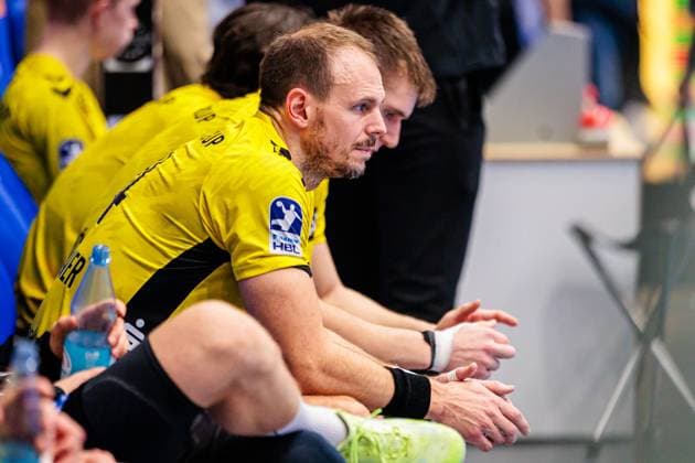 Kai Haefner TVB Stuttgart, 34 is disappointed sad after 32 30 defeat GER, TBV Lemgo Lippe vs TVB Stuttgart, Handball, 1 Bundesliga, Matchday 8, Season 2025 2026, 12 10 2025 GER, TBV Lemgo Lippe vs TVB Stuttgart, Handball, 1 Bundesliga, Matchday 8, Season 2025 2026, 12 10 2025 Lemgo Copyright: xEibner-Pressefoto JanxRollingerx EP_JSK