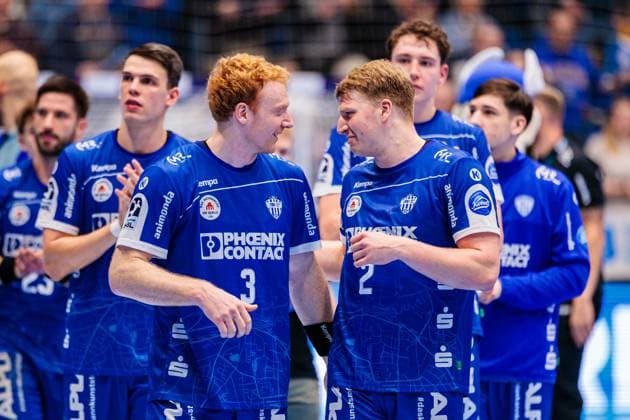 v l Nicolai Theilinger TBV Lemgo Lippe, 03 , Lukas Hutecek TBV Lemgo Lippe, 02 rejoices after 32 30 victory GER, TBV Lemgo Lippe vs TVB Stuttgart, Handball, 1 Bundesliga, Matchday 8, Season 2025 2026, 12 10 2025 GER, TBV Lemgo Lippe vs TVB Stuttgart, Handball, 1 Bundesliga, Matchday 8, Season 2025 2026, 12 10 2025 Lemgo Copyright: xEibner-Pressefoto JanxRollingerx EP_JSK