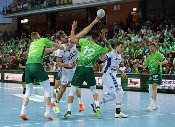 12 10 2025, xovx, Handball Daikin Handball Bundesliga, HSG Wetzlar HSV Hamburg v l Nikola Grahovac HSG Wetzlar , Jacob Arenth Lassen HSV Hamburg , Philipp Ahouansou HSG Wetzlar , Andreas Magaard HSV Hamburg , Niklas Theiß HSG Wetzlar Wetzlar Buderus Arena Hessen Germany EN