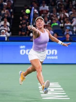 WUHAN, CHINA - OCTOBER 12: Jessica Pegula of the United States competes in the Women s Singles Final match against Coco Gauff of the United States on day 9 of 2025 Wuhan Open at Optics Valley International Tennis Center on October 12, 2025 in Wuhan, Hubei Province of China.  Copyright: xVCGx 111596759620