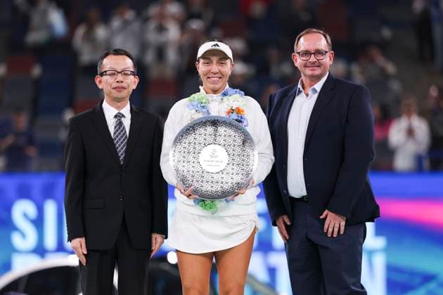 WUHAN, CHINA - OCTOBER 12: Runner-up Jessica Pegula of the United States poses with the trophy at the award ceremony after the Women s Singles Final match against Coco Gauff of the United States on day 9 of 2025 Wuhan Open at Optics Valley International Tennis Center on October 12, 2025 in Wuhan, Hubei Province of China.  Copyright: xVCGx 111596765166