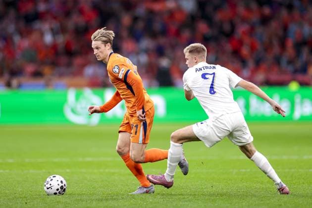 AMSTERDAM, 12-10-2025 , JohanCruyff Stadium , season 2025 2026 , FIFA World Cup, WM, Weltmeisterschaft, Fussball Qualifier between The Netherlands and Finland. Picture shows Netherlands player Frenkie de Jong and Finland player Oliver Antman Netherlands - Finland  x31478849x Copyright:
