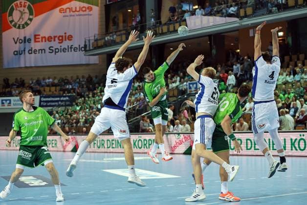 12 10 2025, xovx, Handball Daikin Handball Bundesliga, HSG Wetzlar HSV Hamburg v l Dominik Mappes HSG Wetzlar , Elias Kofler HSV Hamburg , Stefan Cavor HSG Wetzlar , Frederik Bo Andersen HSV Hamburg , Josip Simic HSG Wetzlar , Andreas Magaard HSV Hamburg Wetzlar Buderus Arena Hessen Germany EN