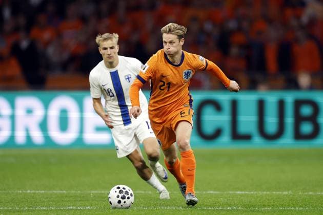 AMSTERDAM (l-r) Topi Keskinen of Finland, Teun Koopmeiners of the Netherlands at the Johan Cruijff ArenA during the Dutch national team, Nationalteam s 2026 FIFA World Cup, WM, Weltmeisterschaft, Fussball qualifying match against Finland. ANP MAURICE VAN STEEN FIFA 2026 World Cup Qualifier 2025 2026 xVIxANPxSportx xxANPxIVx 539025522 originalFilename: 539025522.jpg