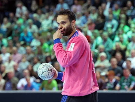 12 10 2025, xovx, Handball Daikin Handball Bundesliga, HSG Wetzlar HSV Hamburg Mohamed Essam Moustafa El Tayar HSV Hamburg Wetzlar Buderus Arena Hessen Germany EN