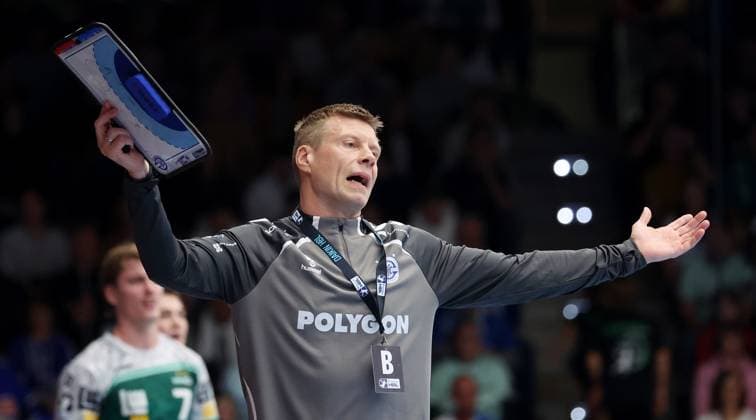 BAU 12 10 2025 Göppingen Handball Frisch Auf Göppingen vs VfL Gummersbach, Coach Gudjon Valur Sigurdsson Gummersbach