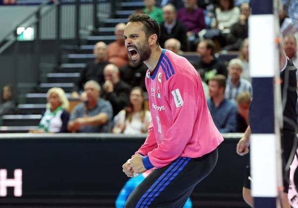 12 10 2025, xovx, Handball Daikin Handball Bundesliga, HSG Wetzlar HSV Hamburg Mohamed Essam Moustafa El Tayar HSV Hamburg Wetzlar Buderus Arena Hessen Germany EN