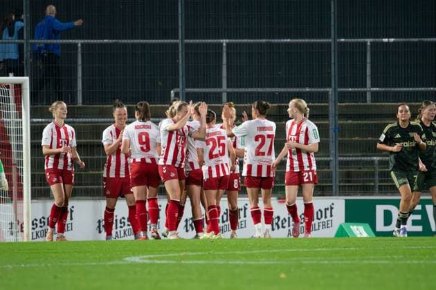 Players of 1. FC Köln celebrating the goal during the Google Pixel Frauen-Bundesliga between 1. FC Köln and Union Berlin at Franz-Kremer-Stadion in Cologne, Germany.  Copyright: xQianruxZhang SPPx Sportspressphoto_SPR41702