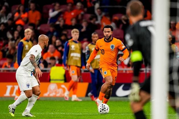 AMSTERDAM, NETHERLANDS - OCTOBER 12: Memphis Depay of Netherlands dribbles with the ball during the FIFA World Cup, WM, Weltmeisterschaft, Fussball 2026 qualifier match between Netherlands and Finland at Johan Cruijff Arena on October 12, 2025 in Amsterdam, Netherlands. (Photo by Rene Nijhuis) SPO  Copyright: xRenexNijhuis