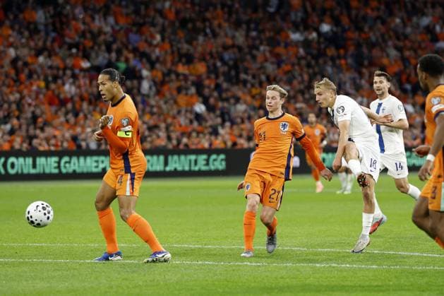 AMSTERDAM (l-r) Virgil van Dijk of the Netherlands, Frenkie de Jong of the Netherlands, and Topi Keskinen of Finland at the Johan Cruijff ArenA during the Dutch national team, Nationalteam s 2026 FIFA World Cup, WM, Weltmeisterschaft, Fussball qualifying match against Finland. ANP MAURICE VAN STEEN FIFA 2026 World Cup Qualifier 2025 2026 xVIxANPxSportx xxANPxIVx 539034225 originalFilename: 539034225.jpg