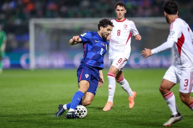 Croatia v Gibraltar - FIFA World Cup, WM, Weltmeisterschaft, Fussball 2026 Qualifier VARAZDIN, CROATIA - OCTOBER 12: Mateo Kovacic of Croatia in action during the FIFA World Cup 2026 qualifier match between Croatia and Gibraltar at Football Stadium Varteks on October 12, 2025 in Varazdin, Croatia.  MatijaxHabljak PIXSELL