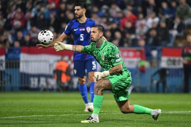 Croatia v Gibraltar - FIFA World Cup, WM, Weltmeisterschaft, Fussball 2026 Qualifier VARAZDIN, CROATIA - OCTOBER 12: Dominik Kotarski passes the ball during the FIFA World Cup 2026 qualifier match between Croatia and Gibraltar at Football Stadium Varteks on October 12, 2025 in Varazdin, Croatia.  VjeranxZganecxRogulja PIXSELL