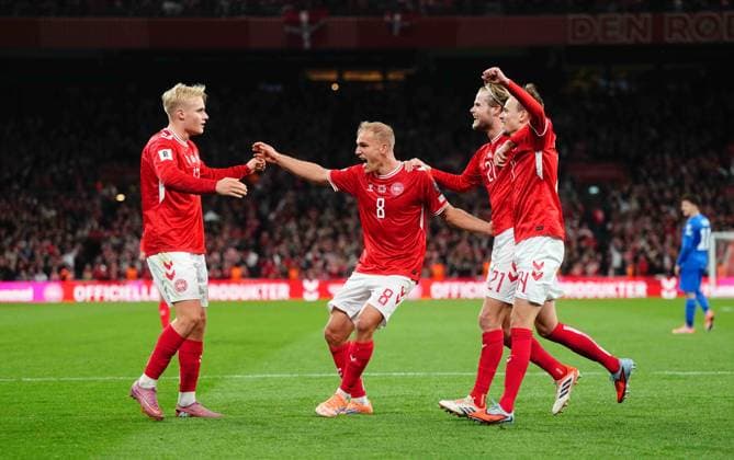 October 12 2025: Mikkel Damsgaard of Denmark scores and celebrates his teams third goal during a World Cup Qualification game, Denmark v Greece, at Parken, Copenhagen, Denmark. Kim Price CSM Copenhagen Denmark - ZUMAc04_ 20251012_zma_c04_057 Copyright: xUlrikxPedersenx