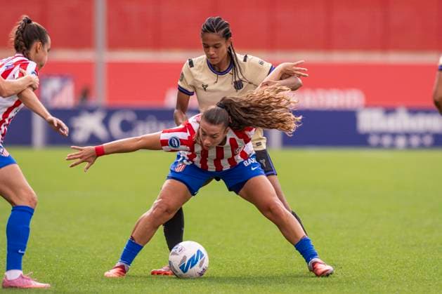 October 12, 2025, Alcala De Henares, Madrid, Spain: SILVIA LLORIS of Club Atlo tico de Madrid SAD Femenino fights the ball against ESMEE BRUGTS of FC Barcelona, Barca Femenino during the match belonging to La LigaF season 25 26 soccer Ã¢â‚¬oe ATLETICO DE MADRID FEM - FC BARCELONA Ã¢â‚¬Â held on october 12, 2025, at the Centro deportivo Alcala de Henares, Madrid, Spain. Alcala De Henares Spain - ZUMAc312 20251012_zsp_c312_228 Copyright: xOscarxManuelxSanchezx