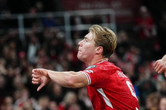 October 12 2025: Rasmus HoÂ¸jlund of Denmark scores and celebrates his teams first goal during a World Cup Qualification game, Denmark v Greece, at Parken, Copenhagen, Denmark. Kim Price CSM Copenhagen Denmark - ZUMAc04_ 20251012_zma_c04_072 Copyright: xUlrikxPedersenx