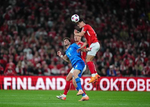 October 12 2025: Christian NoÂ¸rgaard of Denmark heads during a World Cup Qualification game, Denmark v Greece, at Parken, Copenhagen, Denmark. Kim Price CSM Copenhagen Denmark - ZUMAc04_ 20251012_zma_c04_086 Copyright: xUlrikxPedersenx