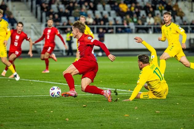 12.10.2025 KOWNO, DARIAUS IR GIRENO STADIONAS, PILKA NOZNA (FOOTBALL), ELIMINACJE MISTRZOSTW SWIATA FIFA 2026, MECZ LITWA - POLSKA ( LITHUANIA - POLAND ) NZ MICHAL SKORAS PIJUS SIRVYS FOTO LUKASZ SKWIOT CYFRASPORT NEWSPIX.PL --- Newspix.pl POLAND OUT!  20251012CSLS00076