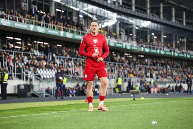 12.10.2025 Kowno. Pilka nozna. Eliminacje Mistrzostw Swiata 2026 mecz : Litwa - Polska --- Football. FIFA World Cup, WM, Weltmeisterschaft, Fussball eliminations match : Lithuania - Poland Nz Piotr Zielinski Fot. Igor Jakubowski Arena Akcji NEWSPIX.PL --- newspix.pl POLAND OUT! 