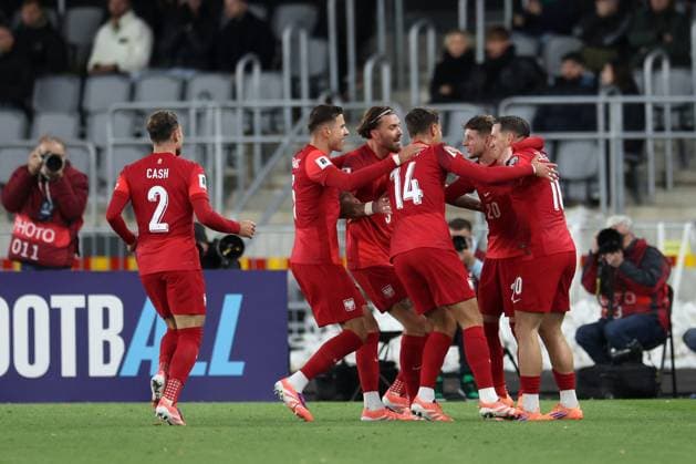 KOWNO 12.10.2025 MECZ 6. KOLEJKA GRUPA G ELIMINACJE DO MISTRZOSTW SWIATA 2026: LITWA - POLSKA --- FIFA World Cup, WM, Weltmeisterschaft, Fussball 2026 QUALIFYING ROUND GROUP G MATCH IN KAUNAS: LITHUANIA - POLAND JAN BEDNAREK PRZEMYSLAW WISNIEWSKI JAKUB KIWIOR SEBASTIAN SZYMANSKI PIOTR ZIELINSKI FOT. PIOTR KUCZA FOTOPYK NEWSPIX.PL --- newspix.pl POLAND OUT! 
