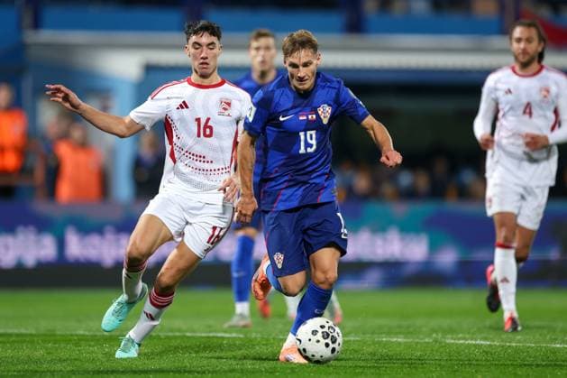Croatia v Gibraltar - FIFA World Cup, WM, Weltmeisterschaft, Fussball 2026 Qualifier VARAZDIN, CROATIA - OCTOBER 12: Jeremy Perera of Gibraltar battles for the ball with Toni Fruk of Croatia during the FIFA World Cup 2026 qualifier match between Croatia and Gibraltar at Football Stadium Varteks on October 12, 2025 in Varazdin, Croatia.  MatijaxHabljak PIXSELL