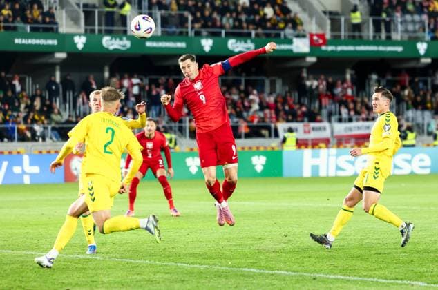 World Cup 2026 European qualifiers: Lithuania vs Poland Robert Lewandowski scores secong goasl for Poland during World Cup 2026 European qualifiers: Lithuania vs Poland match in Kaunas, Lithuania on October 12, 2025 Kaunas Lithuania  Copyright: xFotoxOlimpikx originalFilename:jastrzebowski-worldcup251012_nplKJ.jpg