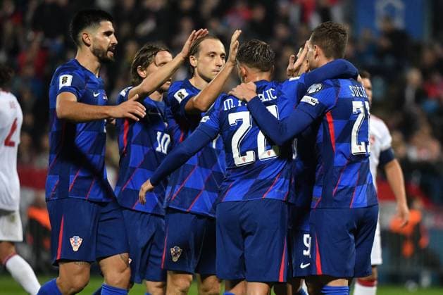 Croatia v Gibraltar - FIFA World Cup, WM, Weltmeisterschaft, Fussball 2026 Qualifier VARAZDIN, CROATIA - OCTOBER 12: Martin Erlic, Luka Modric, Lovro Majer, Marco Pasalic and Luka Sucic of Croatia celebrates after Luka Sucic scores a goal for 2:0 during the FIFA World Cup 2026 qualifier match between Croatia and Gibraltar at Football Stadium Varteks on October 12, 2025 in Varazdin, Croatia.  VjeranxZganecxRogulja PIXSELL