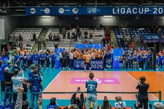 Volleyball mens season 2025 2026 Final League Cup 2025 SVG Lüneburg vs Berlin Recycling Volleys 12 10 2025 League Cup Winner 2025 Berlin Recycling Volleys