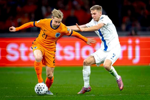 Netherlands midfielder Frenkie de Jong, Finland forwarder Oliver Antman during the match Netherlands vs Finland at the Johan Cruijff ArenA for the European Qualifiers Group G season 2025-2026 in AMSTERDAM, Netherlands on 12 oktober 2025, (photo by Marcel van Dorst EYE4images DeFodi Images) Netherlands midfielder Frenkie de Jong, Finland forwarder Oliver Antman during the match Netherlands vs Finland at the Johan Cruijff ArenA for the European Qualifiers Group G season 2025 2026 in AMSTERDAM, Netherlands on 12 oktober 2025, photo by Marcel van Dorst EYE4images DeFodi Images