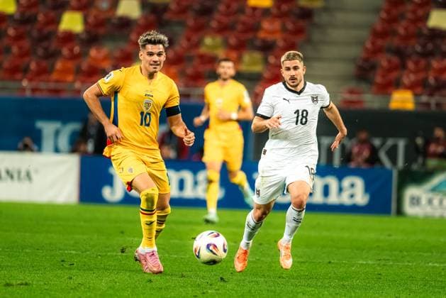 Romania v Austria - European Qualifiers Group H - FIFA World Cup, WM, Weltmeisterschaft, Fussball 2026 BUCHAREST, ROMANIA, OCTOBER 12, 2025 - Romania v Austria - European Qualifiers Group H - FIFA World Cup 2026, Ianisa Hagi during the match. Copyright: xVLADxBEREHOLSCHIx