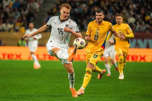 Romania v Austria - European Qualifiers Group H - FIFA World Cup, WM, Weltmeisterschaft, Fussball 2026 BUCHAREST, ROMANIA, OCTOBER 12, 2025 - Romania v Austria - European Qualifiers Group H - FIFA World Cup 2026, Valentin Mihaila and Philipp Lienhart during the match. Copyright: xVLADxBEREHOLSCHIx