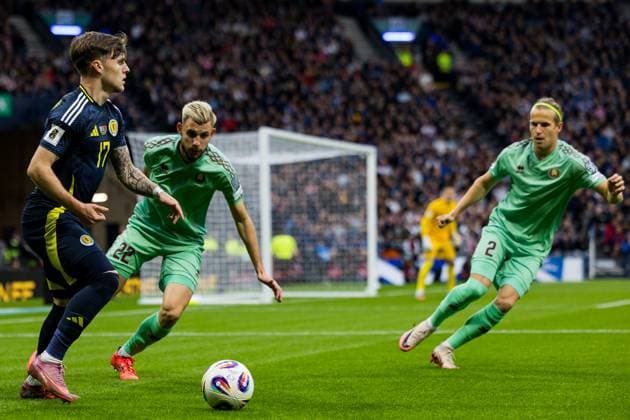 Scotland v Belarus 2026 FIFA World Cup, WM, Weltmeisterschaft, Fussball Qualifier 12 10 2025. Group C Ben Gannon-Doak (17 - Scotland) under pressure from Vadim Pigas (22 - Belarus) and Kiryl Pyachenin (2 - Belarus) during the 2026 FIFA World Cup Qualifier match between Scotland and Belarus at Hampden Park, Glasgow, United Kingdom on 12 October 2025. Editorial use only , Copyright: xRaymondxDaviesx PSI-23024-0080