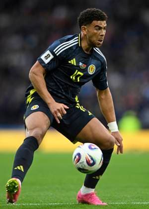 Glasgow, Scotland, 12th October 2025. Che Adams of Scotland during the Scotland vs Belarus FIFA World Cup, WM, Weltmeisterschaft, Fussball European Qualifying match at Hampden Park, Glasgow. Picture credit should read: Neil Hanna Sportimage EDITORIAL USE ONLY. No use with unauthorised audio, video, data, fixture lists, club league logos or live services. Online in-match use limited to 120 images, no video emulation. No use in betting, games or single club league player publications. SPI_072_NH_Scotland_Belarus SPI-4211-0071