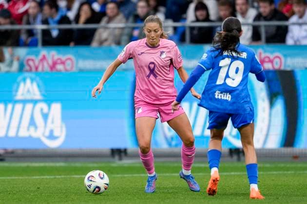 v li Lisann Kaut TSG, 4 , Loreen Bender B04, 19 , duel, duel, tackle, tackling, dynamics, action, action, in the pink special jersey for Pink October in Breast Cancer Awareness Month October , to prevent, research and treatment of breast cancer, Pink Ribbon, 12 10 2025, Sinsheim Hoffenheim Germany , Soccer, Google Pixel Womens Bundesliga, TSG 1899 Hoffenheim Bayer 04 Leverkusen, DFB DFL REGULATES PROHIBIT ANY USE OF PHOTOGRAPHS AS IMAGE SEQUENCES AND OR QUASI VIDEO xozx