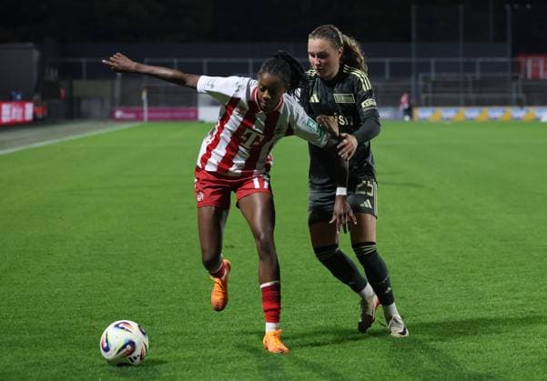 v l Lydia Andrade 1 FC Koeln 17 , Ida Heikkinen 1 FC Union Berlin 25 GER, 1 FC Koeln Frauen vs 1 FC Union Berlin Frauen, Fußball, Frauen Bundesliga, 6 Spieltag, Spielzeit 2025 2026, 12 10 2025 DFL DFB REGULATIONS PROHIBIT ANY USE OF PHOTOGRAPHS as IMAGE SEQUENCES and or QUASI VIDEO GER, 1 FC Koeln Frauen vs 1 FC Union Berlin Frauen, Football, Womens Bundesliga, Matchday 6, Season 2025 2026, 12 10 2025 Koeln Copyright: xEibner-Pressefotox xThomasxStoeckerx EP_TSR