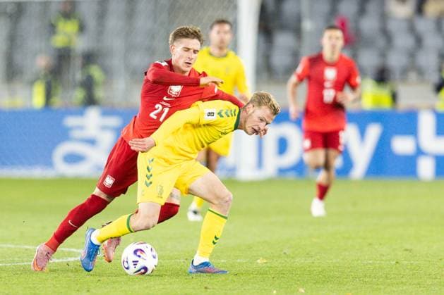 World Cup 2026 European qualifiers: Lithuania vs Poland Michal Skoras, Justas Lasickas during World Cup 2026 European qualifiers: Lithuania vs Poland match in Kaunas, Lithuania on October 12, 2025 Kaunas Lithuania  Copyright: xFotoxOlimpikx originalFilename:jastrzebowski-worldcup251012_np6cu.jpg