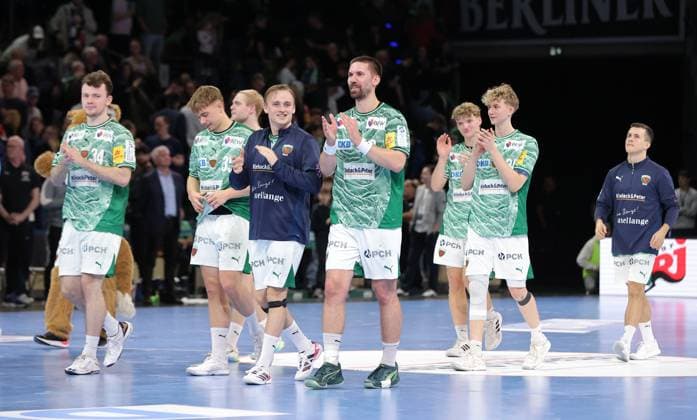 Hakun West av Teigum, Max Günther, Tobias Schjoelberg Groendahl, Fabian Wiede, Jonas Kofler, Felix Bernkop Schnürch, Tim Freihöfer, Füchse team cheers after the end of the game Joy Emotion Cheers Sport Handball HBL Bundesliga Men 8 Matchday Season 2025 2026 12 10 2025 Füchse Berlin vs TSV GWD Minden