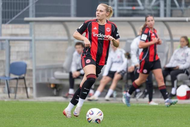 2. Frauen Bundesliga: Eintracht Frankfurt II - VfL Bochum, 12.10.2025 Kerstin Bogenschütz (Eintracht Frankfurt II 6) ,Freisteller, Portrait Porträt, Eintracht Frankfurt II - VfL Bochum, Frankfurt, Stadion am Brentanobad, 12.10.2025 Copyright: xBEAUTIFULxSPORTS Gawlikx
