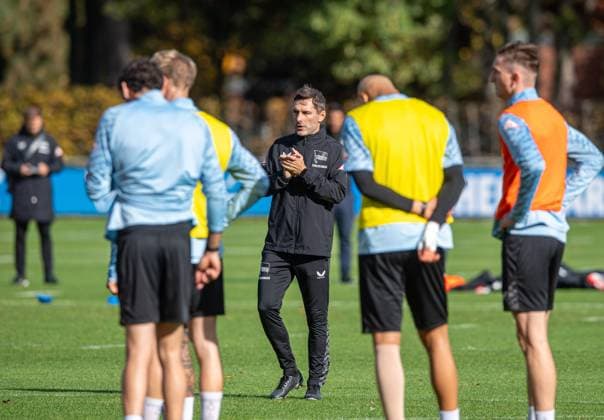 Soccer, Men, Season 2025 26, 2 Bundesliga, Hertha BSC, Training, Coach Stefan Leitl Hertha BSC , 13 10 2025, Copyright: xSebastianxRäppold MatthiasxKochx